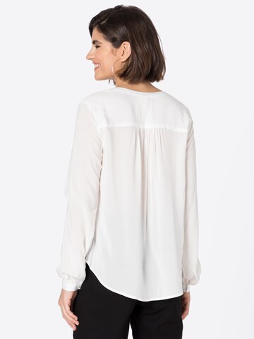 QS Blouse in White