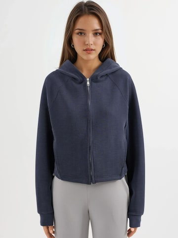 Giacca di felpa di Busem in blu: frontale