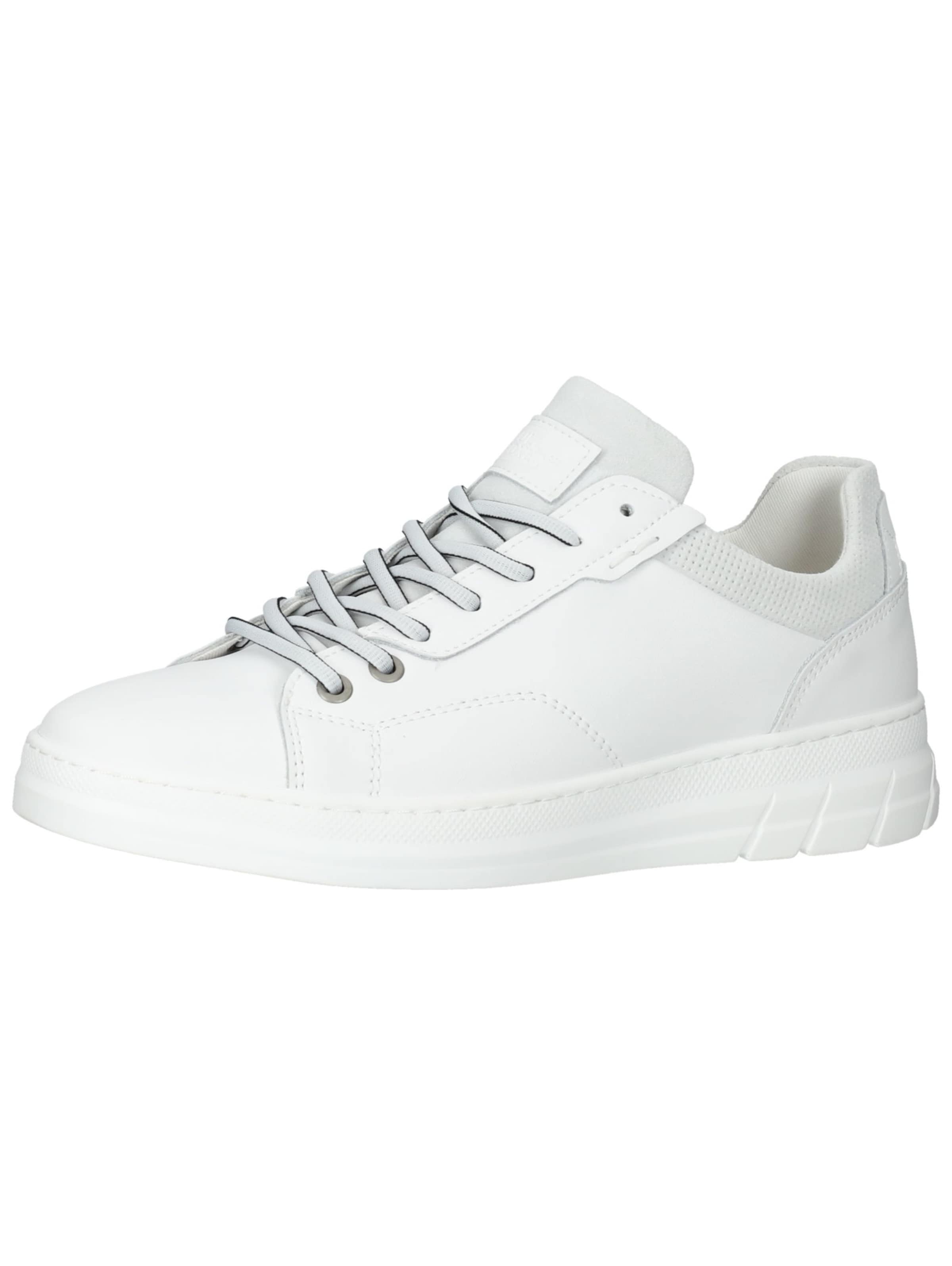 Baskets basses BULLBOXER en blanc : devant