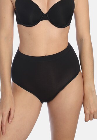 sassa Slip 'Lovely Skin' in Black