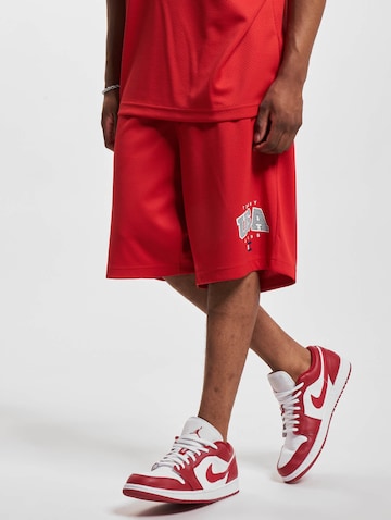 Tommy Jeans Loosefit Shorts in Rot