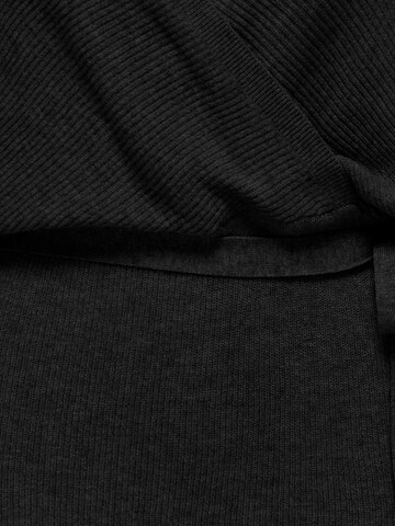 Robes en maille 'ONLIBI' ONLY en noir