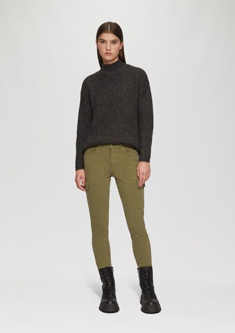 Coupe slim Pantalon cargo QS en vert