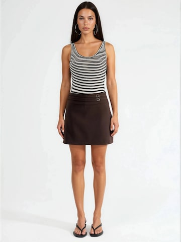 Qu Style Skirt in Brown