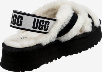 UGG Σανδάλι σε λευκό