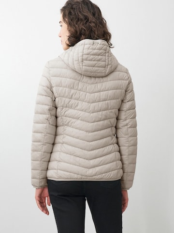 ONUA Between-Season Jacket 'Daylight' in Beige