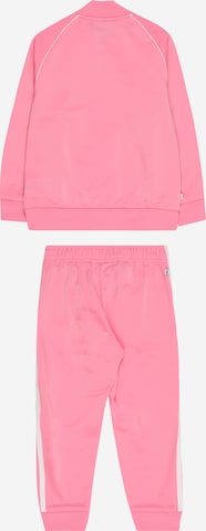 ADIDAS ORIGINALS Träningsoverall 'Adicolor Sst' i rosa