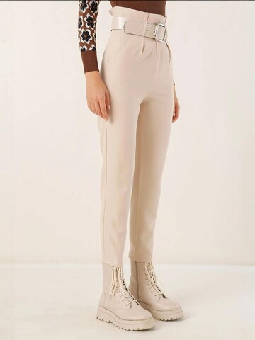 regular Pantaloni con pieghe di Bigdart in bianco