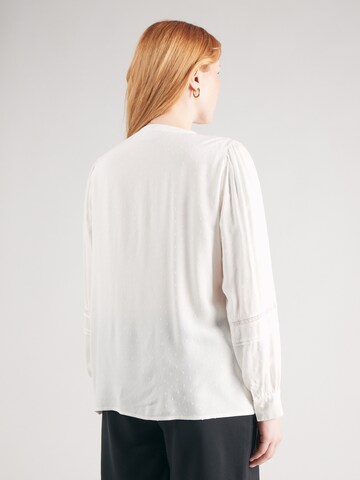 Camicia da donna 'CARMibel' di ONLY Carmakoma in bianco