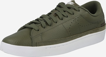 Baskets basses Nike Sportswear en vert : devant