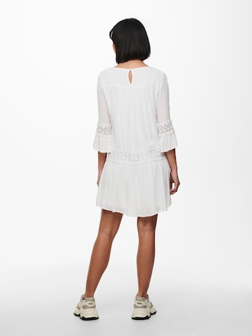 Robe 'Tyra' ONLY en blanc