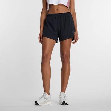regular Pantaloni sportivi 'RC Essential Short 5"' di new balance in nero: frontale