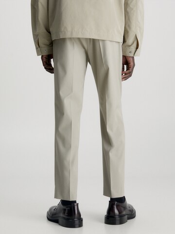 Regular Pantalon à plis Calvin Klein en gris