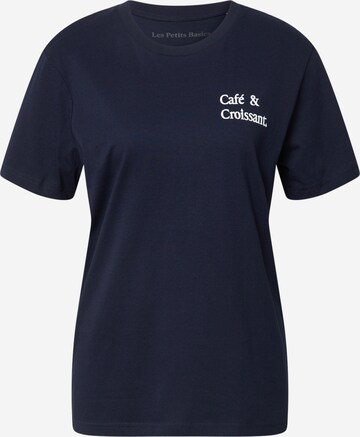 Les Petits Basics - Camisa 'Café & Croissant' em azul: frente