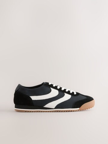 Next Sneaker in Schwarz