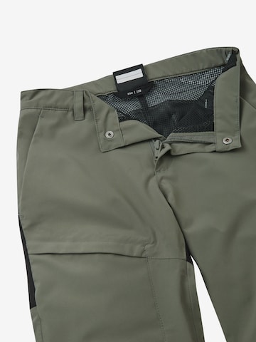 Reima Обычный Функциональные штаны 'Sampu' в Зеленый