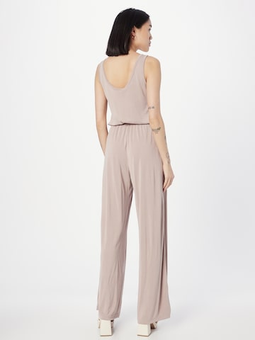 Urban Classics Jumpsuit in Roze