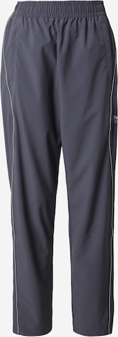 Hummel Workout Pants in Grey: front