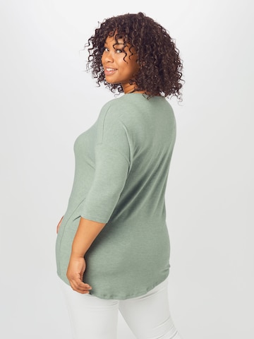 ONLY Carmakoma - Camisa 'LAMOUR' em verde
