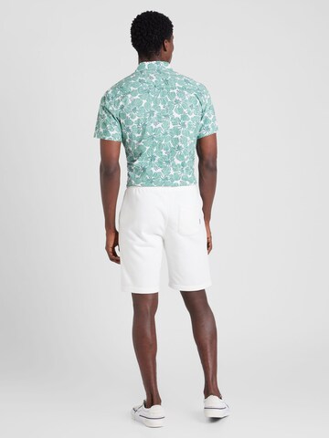 BLEND Regular Shorts in Weiß