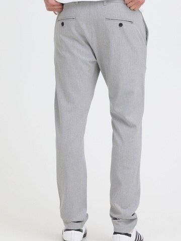 Coupe slim Pantalon chino 'Frederic' !Solid en gris