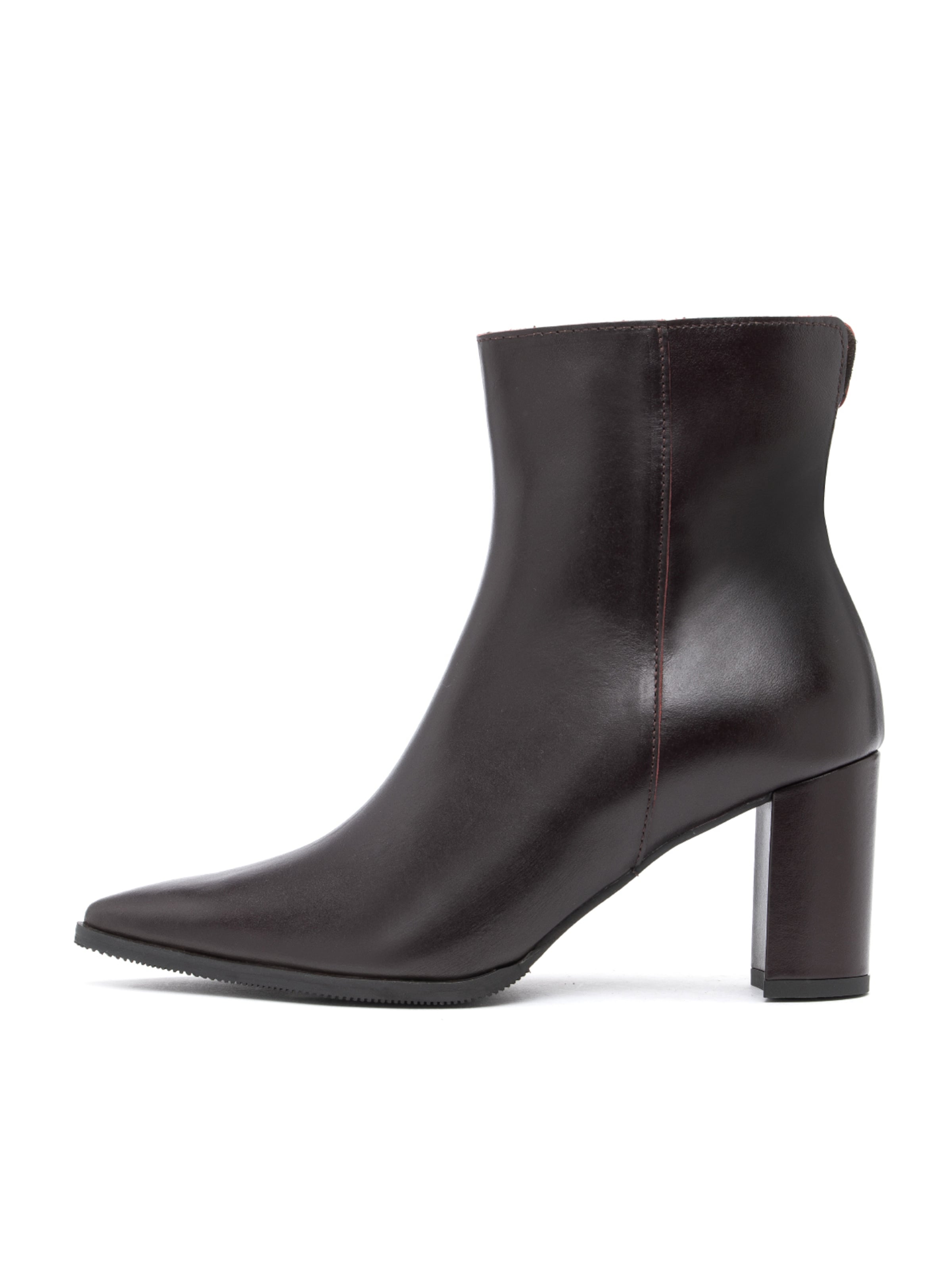 Bottines RYŁKO en rouge : devant