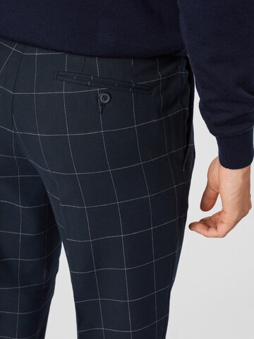 regular Pantaloni con pieghe di BURTON MENSWEAR LONDON in blu