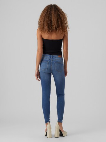 VERO MODA Skinny Jeans 'Alia' in Blauw