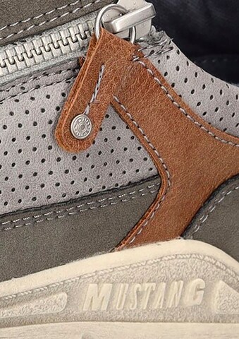 MUSTANG Sneakers in Green