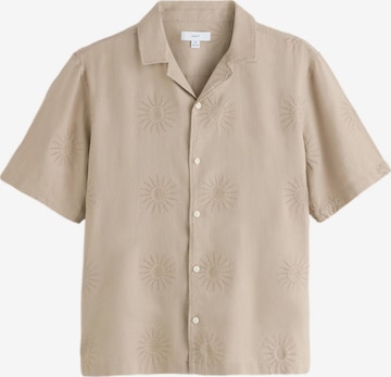 Next Regular Fit Paita värissä beige: etupuoli