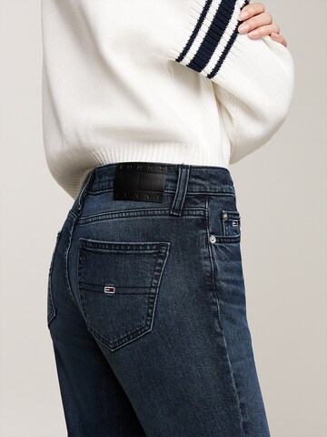 Bootcut Jeans 'MADDIE' de la Tommy Jeans pe albastru