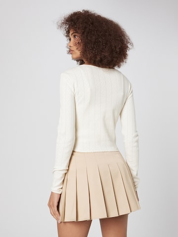 Daahls by Emma Roberts exclusively for ABOUT YOU Strickjacke 'Cami' in Beige