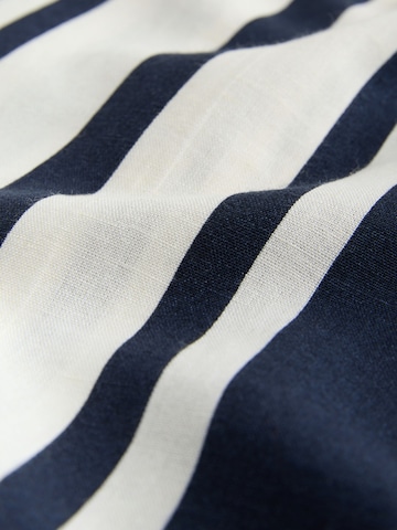 Next Shirt in Blue