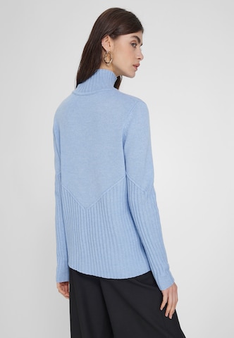 Fadenmeister Berlin Pullover in Blau