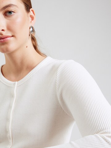 Tricou 'Dry Goods Waffle Henley' de la LEVI'S ® pe alb