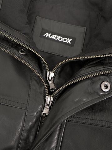 MADDOX - Chaqueta de entretiempo 'HJM-89' en negro
