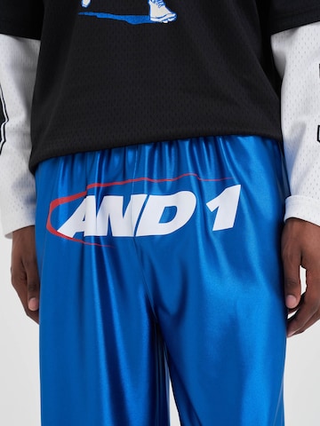 AND1 Regular Shorts in Blau
