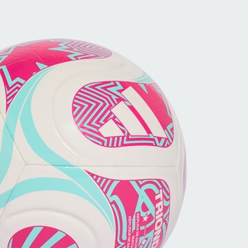 Pallone 'FIFA Fussball-Weltmeisterschaft™ Trionda Club' di ADIDAS PERFORMANCE in bianco