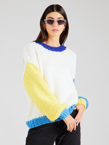 FRNCH PARIS Sweater 'ARLENE' in White: front