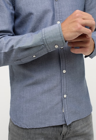 MUSTANG Regular fit Button Up Shirt in Blue
