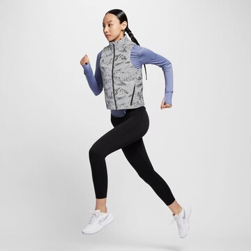 NIKE Sportweste 'Swift' in Grau