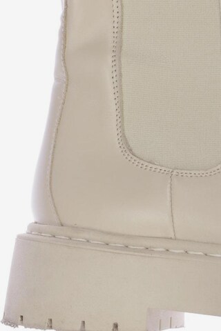 EDITED Stiefel 38 in Beige