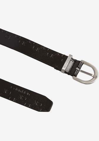 Calvin Klein حزام بلون أسود
