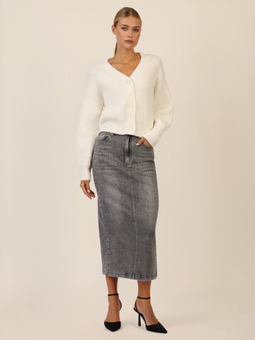 APART Knit Cardigan in White