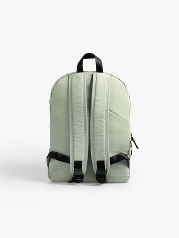 Scalpers Backpack in Green