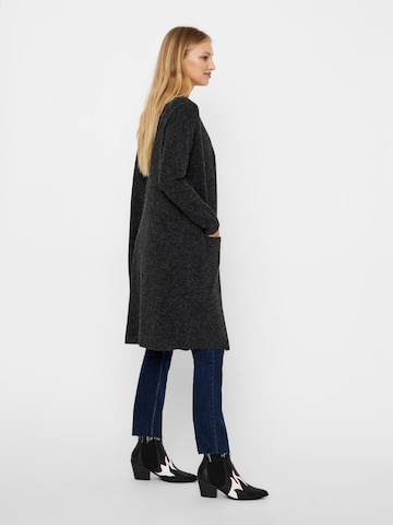 Cardigan 'Doffy' VERO MODA en noir