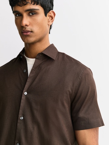 Next Regular Fit Hemd in Braun