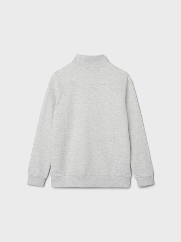 NAME IT Sweatshirt in Grau