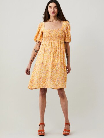 Odd Molly Mekko 'Judith' värissä keltainen