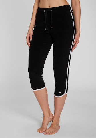 KangaROOS Slim fit Pants in Black: front